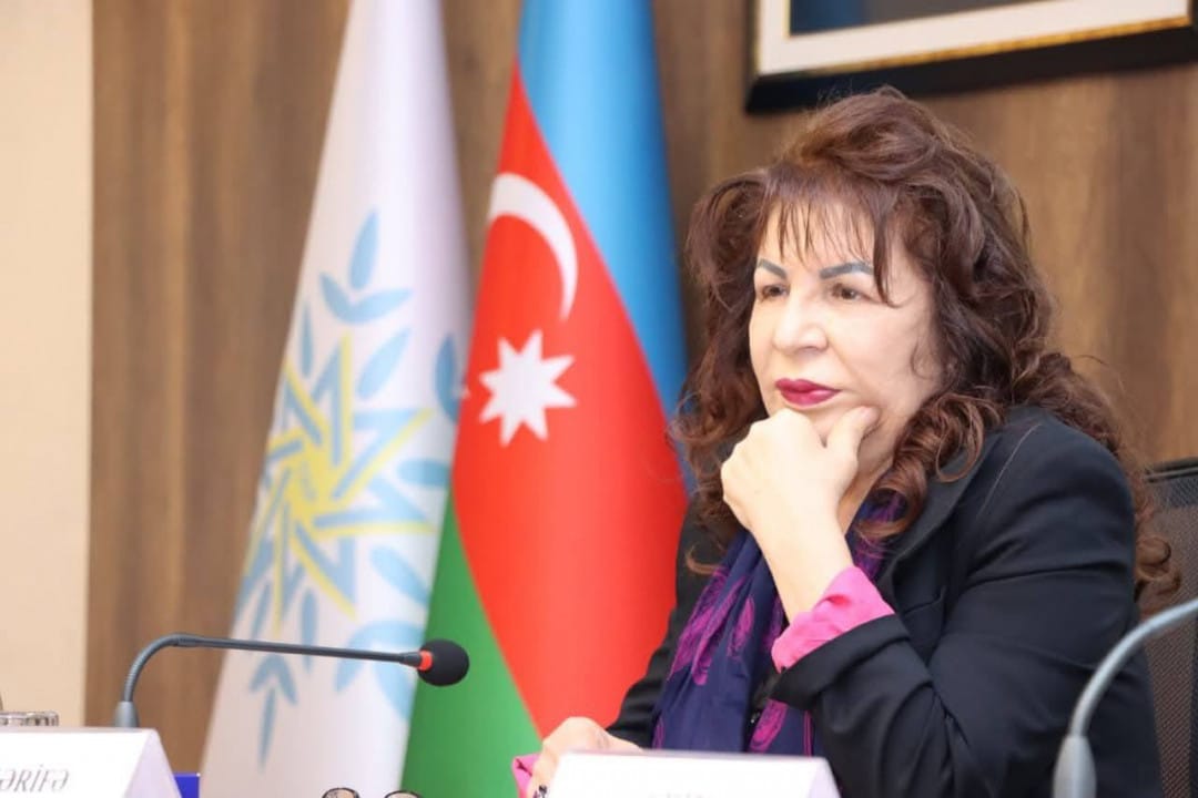 Azerbaycan’ın ünlü televizyon kanallarından Dünya TV’de (DTV), enfeksiyon hastalıkları konusunda