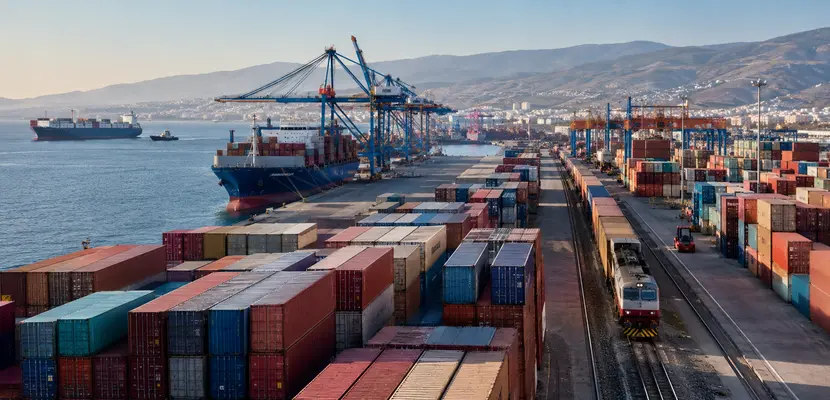 Temmuz dış ticaretinde iki yönlü artış: İhracat 25,6 milyar doları aştı
