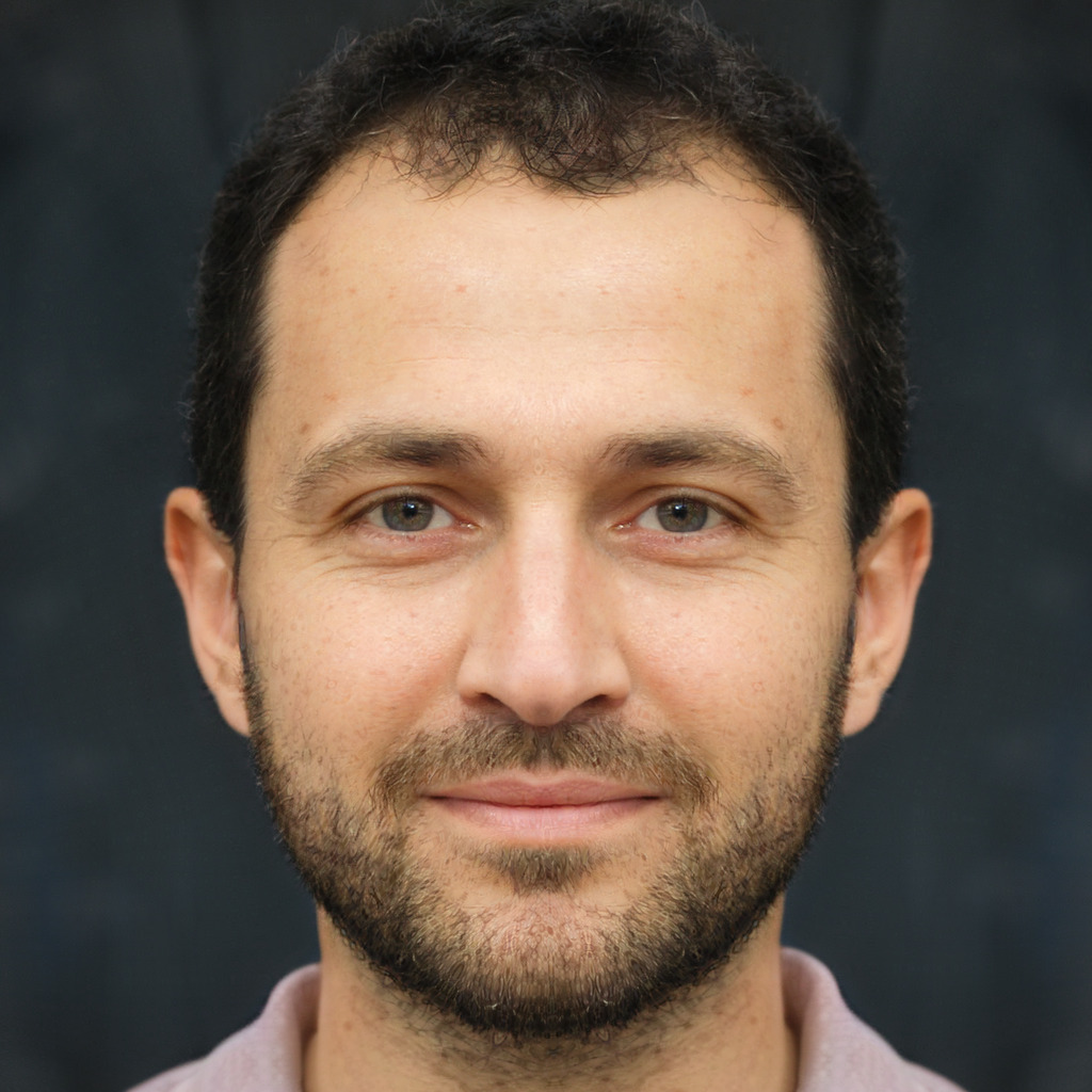 Murat Demir yazar fotoğrafı