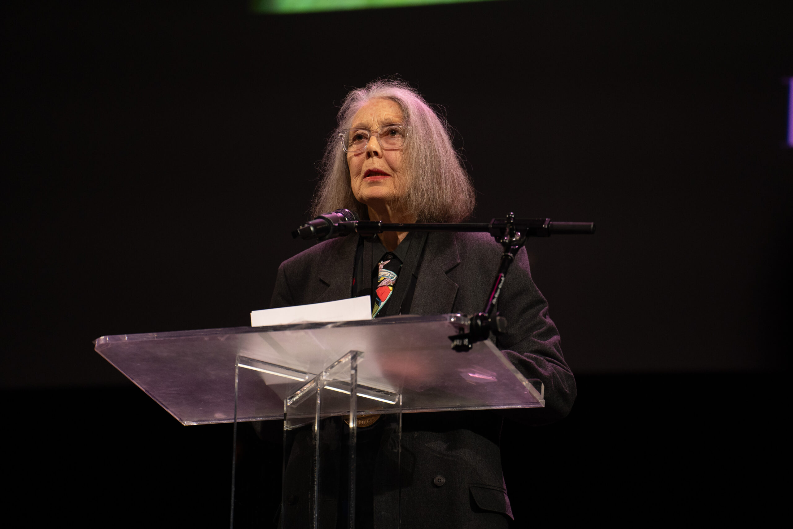 İsveç Akademisi, 2026 Nobel Edebiyat Ödülü’nü Anne Carson’a verdi. Kararda,
