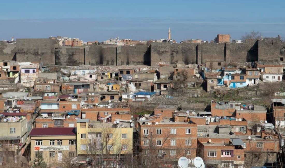Vakıflar Genel Müdürlüğü tarafından restore edilen Diyarbakır ve Bingöl’deki 6