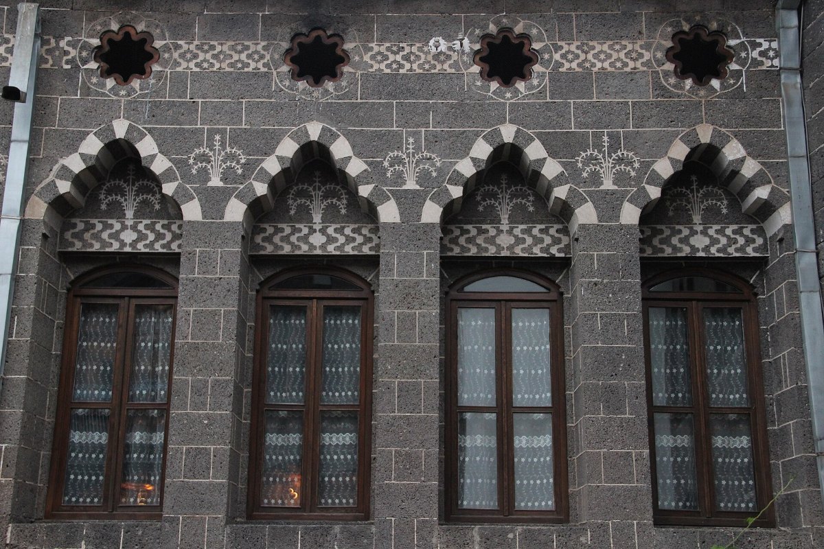 Diyarbakır’ın geleneksel taş mimarisinden bir detay
