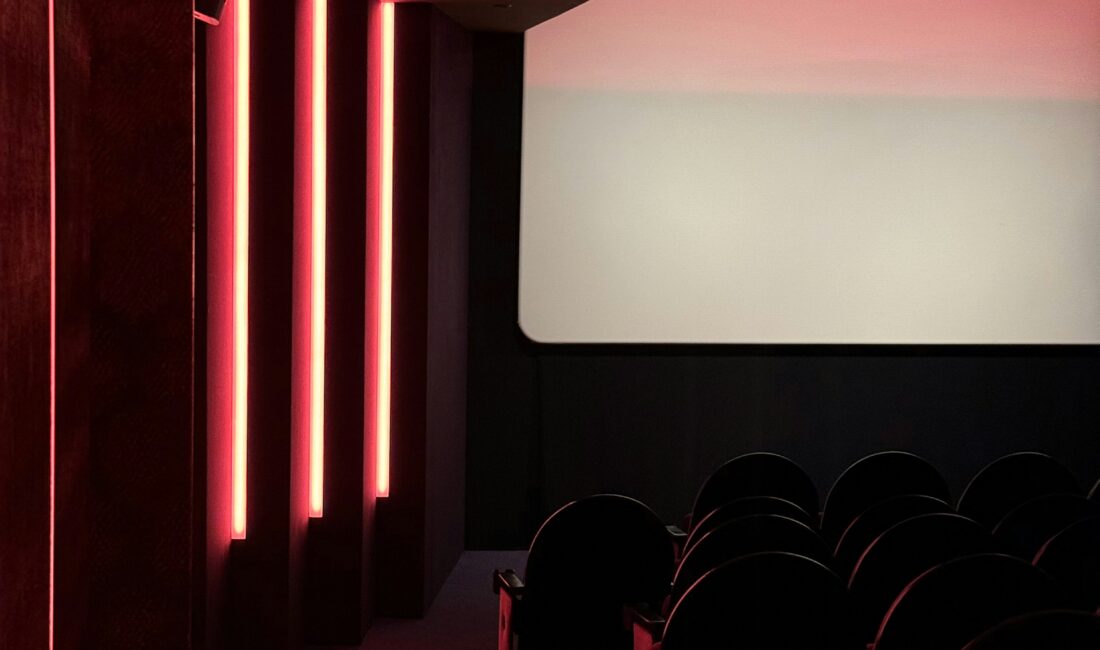 Organize İşler: Karun Hazinesi Netflix’te başladı: Yılmaz Erdoğan’ın ekibi yeniden bir arada Yılmaz Erdoğan’ın yazdığı sekiz bölümlük Organize İşler: Karun Hazinesi, 16