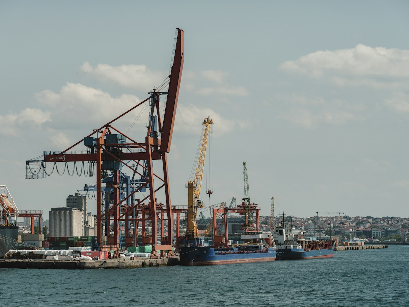 TCMB’nin ağustos ödemeler dengesi verisinde aylık cari fazla 4,05 milyar